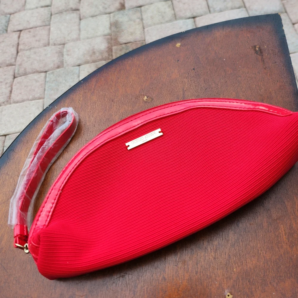Giorgio Armani Beauty Red Oval Make Up Bag NEW